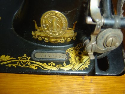 Bild 5:Singer Nähmaschine, Antik