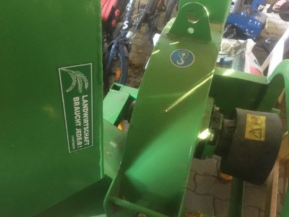 Bild 3:Holzschredder