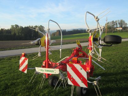 Bild 6:Kreiselheuer - Pöttinger HIT 4.47