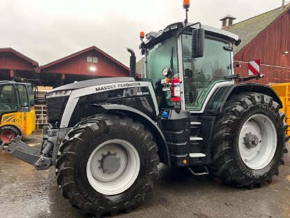 Traktor Massey Ferguson 8S.305