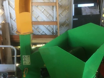 Bild 9:Holzschredder