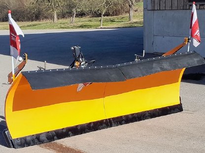 Bild 5:Vermietung Schneepflug