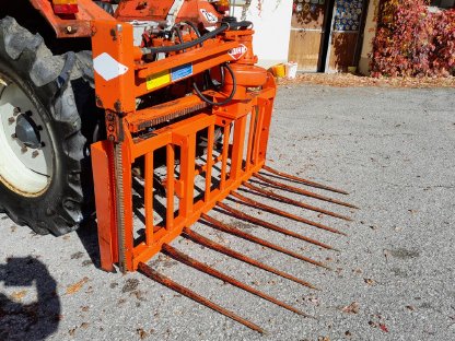 Kuhn Siloblockschneider B 1201