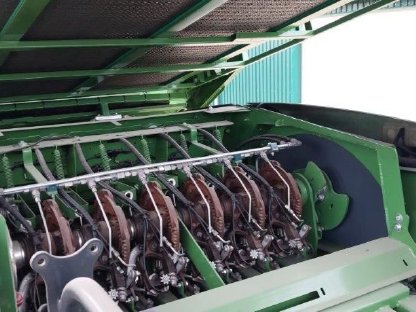 Bild 6:Heustockpresse, Quaderballenpresse Krone