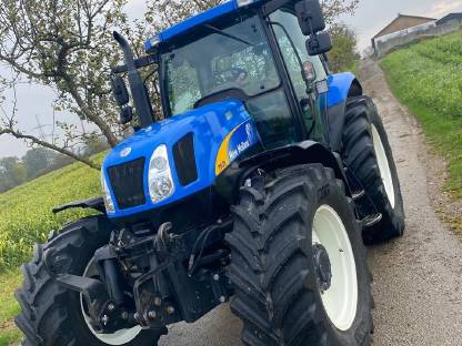 New Holland TS 135a