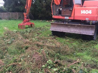 Bild 3:Wir führen für sie ihre Baggerarbeiten aus