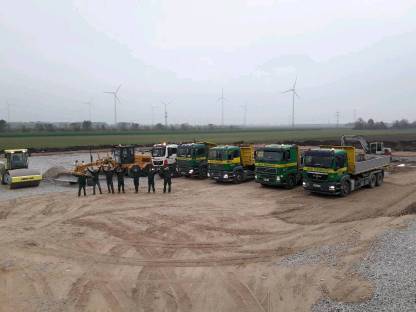 Bild 4:Grader 16t mit 2d Steuerung
