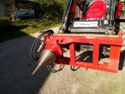 Kegelspalter für Traktor mit Hauer-Aufnahme