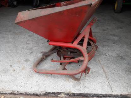 Bild 2:Lely Düngerstreuer Typ H 300