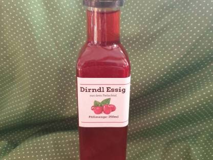 Bild 3:Dirndlprodukte aus dem Pielachtal