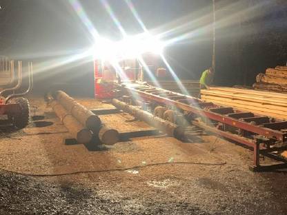 Bild 7:Biete Mobilen Lohnschitt Mobiles Sägewerk Blockbandsäge