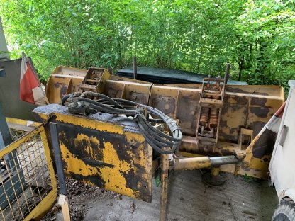 Bild 2:Hauer Schneepflug 2,50 m