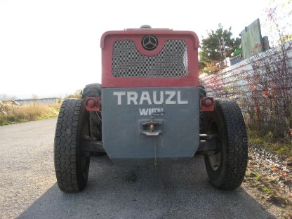 Bild 3:Baggerlader Trauzl TW 600 B