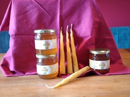 Bild 2:Honig und Wachskerzen