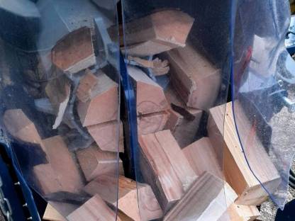 Bild 7:Lohnspalten/ Brennholzproduktion