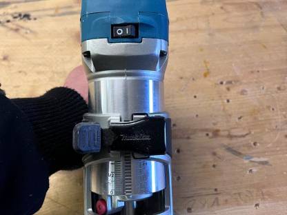 Makita RT0702CX3J Multifunktionsfräse