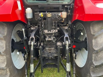 Bild 3:Steyr 4115 Multi ET, mit Frontlader und Fronthydraulik