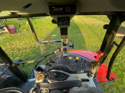 Bild 7:Steyr 4115 Multi ET, mit Frontlader und Fronthydraulik