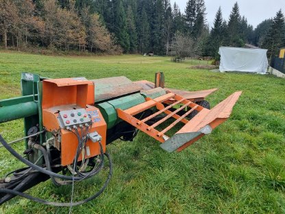 Posch Holzspalter Liegend 28t