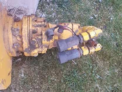 Bild 2:Hydraulischer Kehrbesen