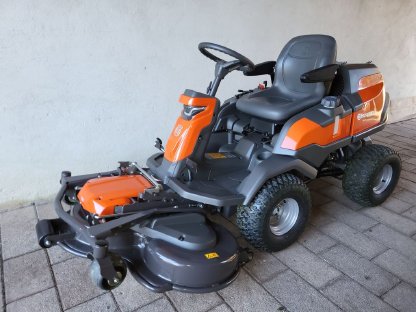 Husqvarna Rider 420TSX AWD mit 122 cm Mähdeck