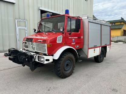 Mercedes-Benz Unimog 1330L Feuerwehrfahrzeug LKW