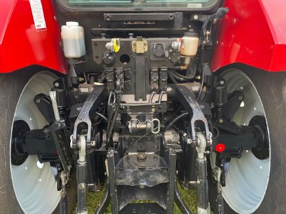 Bild 9:Steyr 4115 Multi ET, mit Frontlader und Fronthydraulik