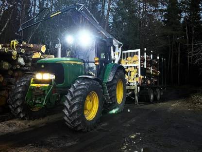 Bild 2:Holztransport, Stammholz, Reisig