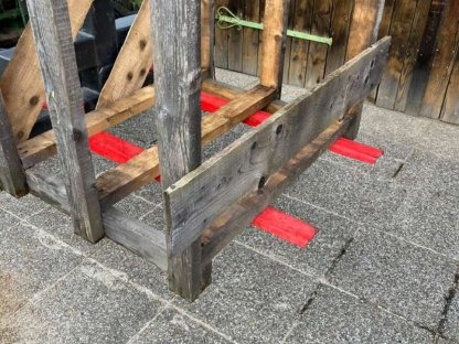 Bild 2:Brennholzkisten