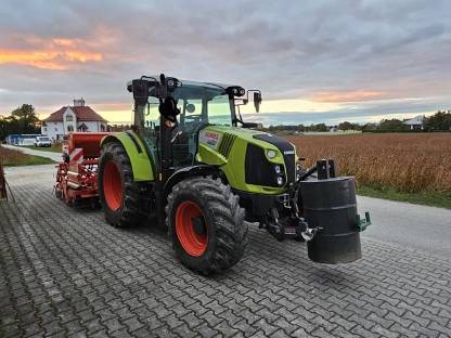 Claas Arion 420