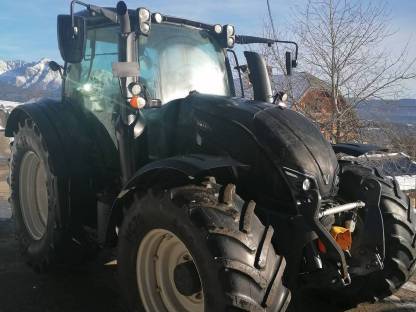 Valtra N154