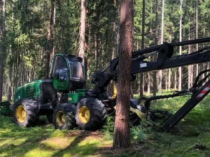 John Deere 1270e