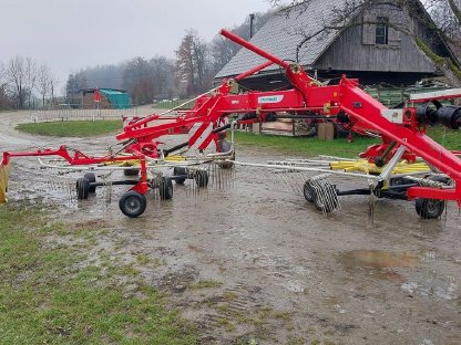 Bild 5:Pöttinger Seitenschwader 812
