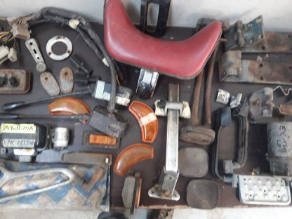 Bild 6:Mercedes-Benz LKW-Teile