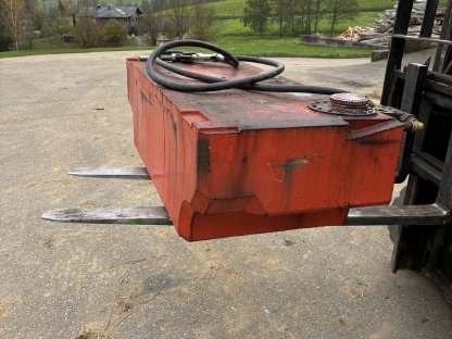 Bild 3:Tankstelle Nissan Navara D40