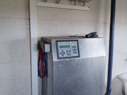 Bild 3:Melkstand mit Vakuumpumpe