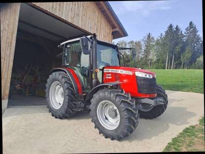 Massey Ferguson 4708M Dyna 2