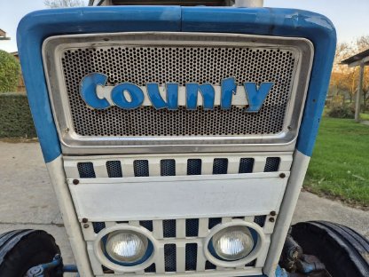 Bild 5:Ford County Super Six 1124