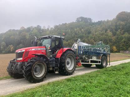 Bild 3:Gülleausbringung auch bodennah