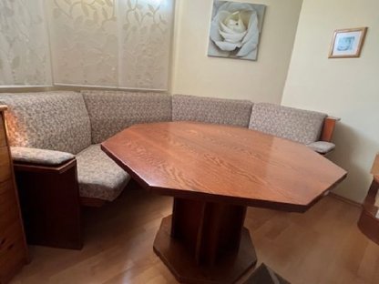 Bild 4:Esszimmer/Wohnzimmer - Sitzbank gepolstert mit Tisch massiv