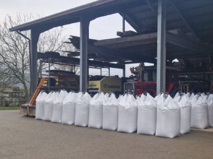 Bild 6:Granulat Meerkalk, CaCO3 95 %, Kalkung, Schwefel SO3 45 %