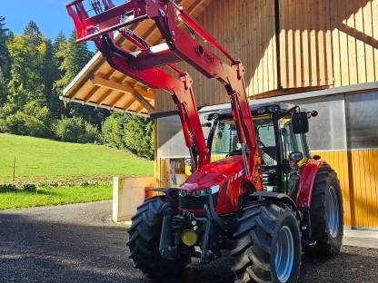 Massey Ferguson MF 5608