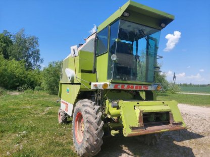 Ich suche einen Mähdrescher Claas, Deutz Fahr