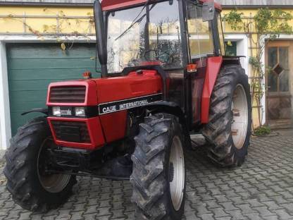 Case IH 833 IHC