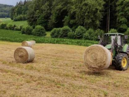 1. und 2. Schnitt 2024 Heu-Rundballen