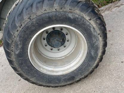 BKT 800/45 R26,5