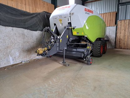 Claas Quadrant 5200FC Tandem