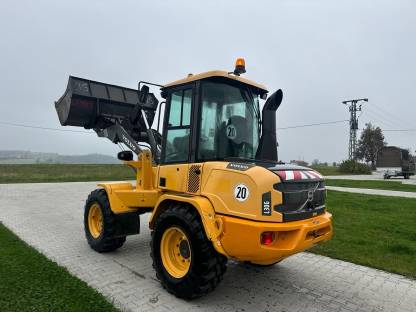 Radlader Volvo L30G Hoflader Top