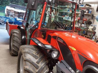 Traktor Carraro TRX 10900