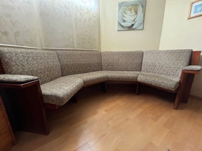 Bild 6:Esszimmer/Wohnzimmer - Sitzbank gepolstert mit Tisch massiv